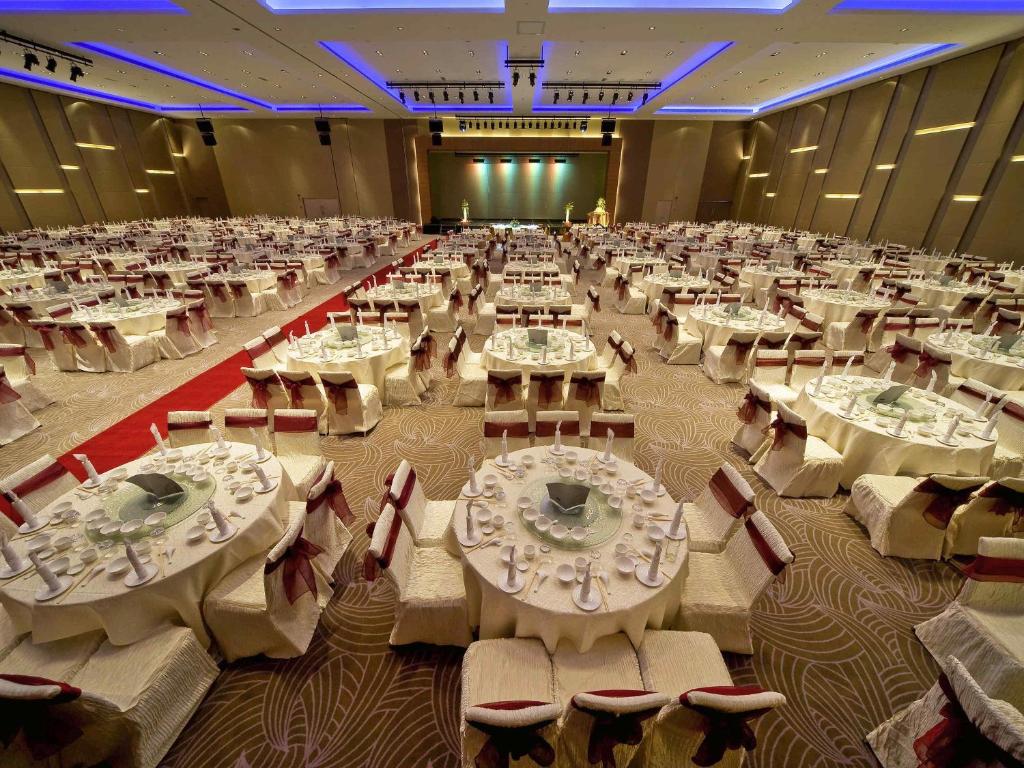 Pullman Hotel Ballroom